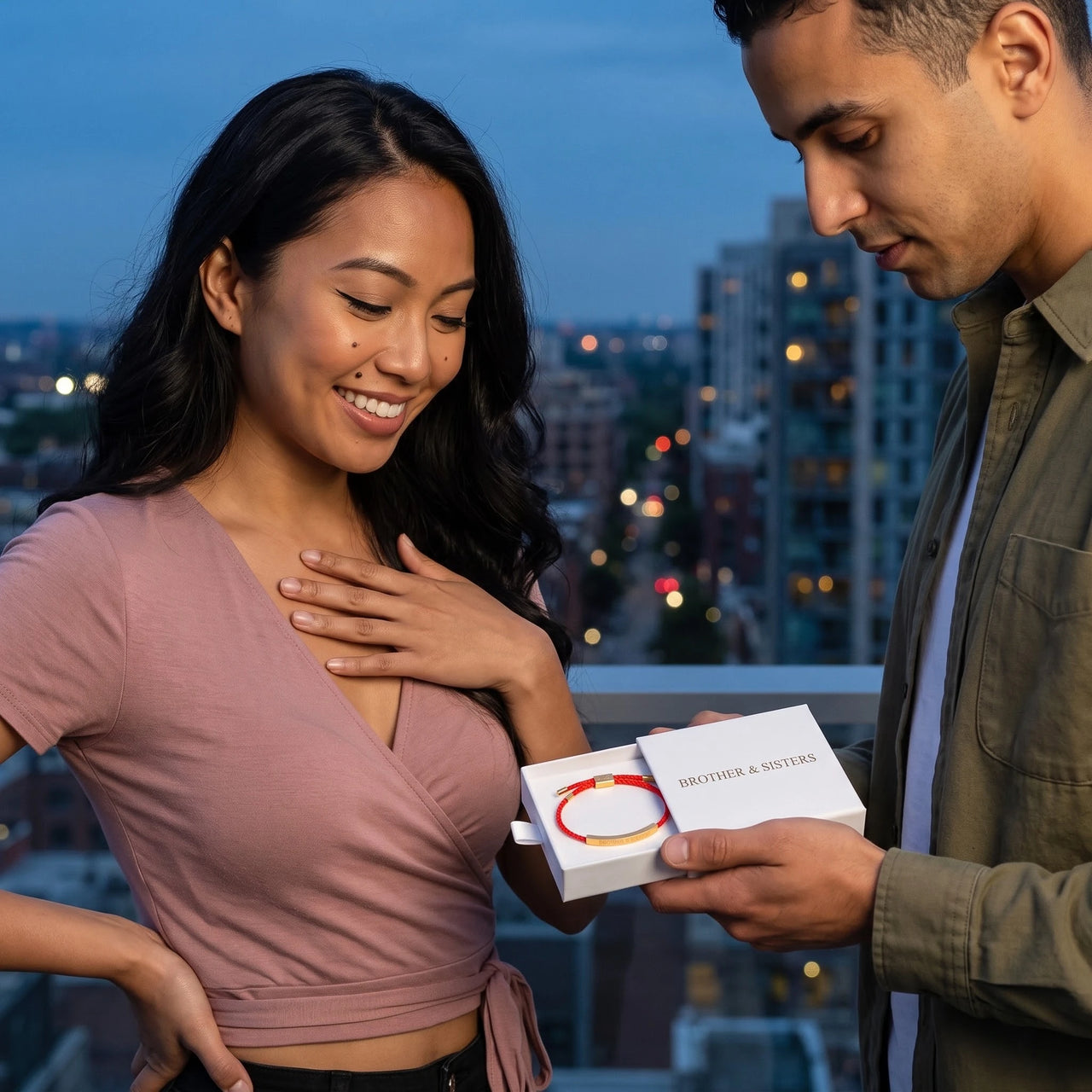 L'Amour, gold bracelet — gift reveal | SKU: lamour-g