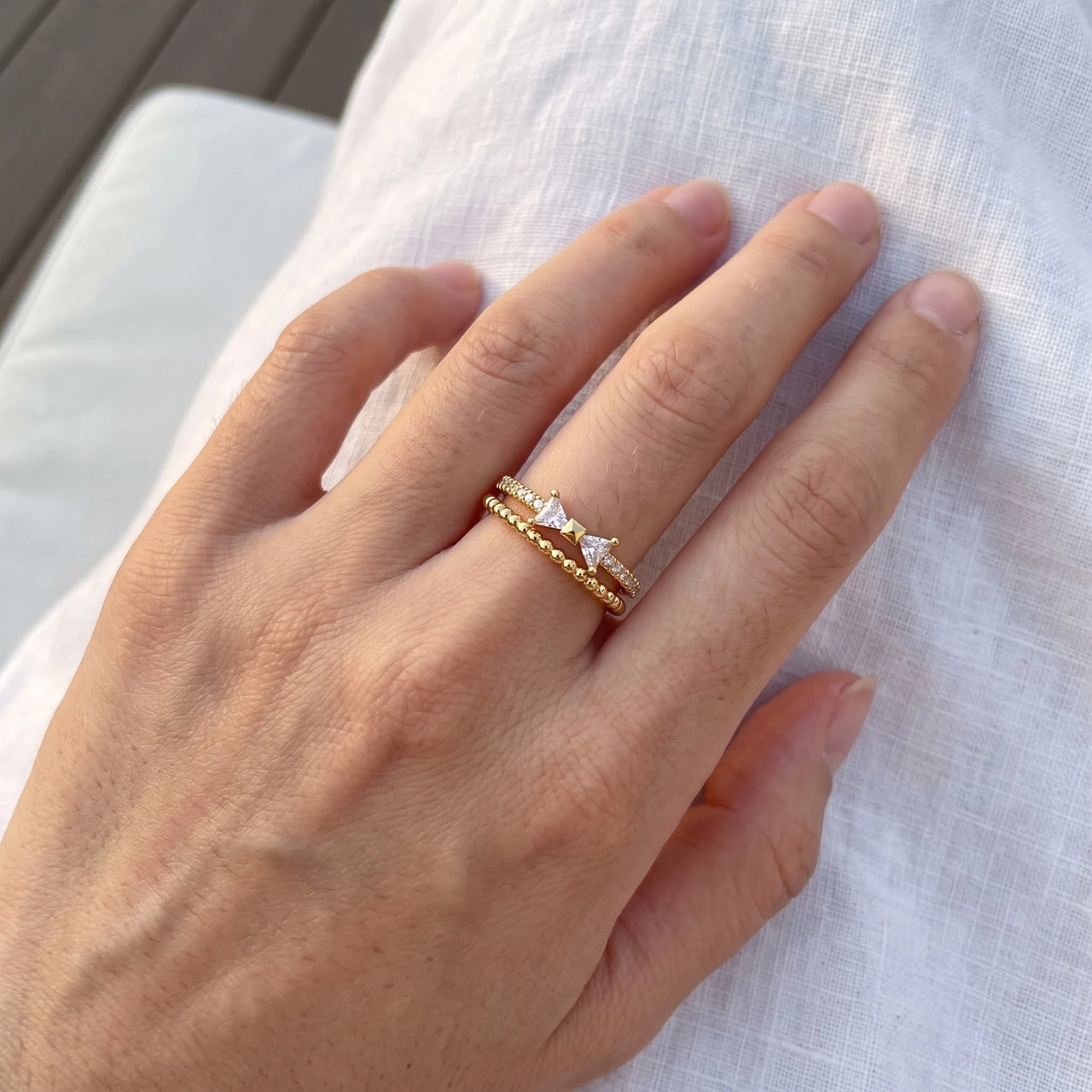 The Butterfly ring in gold worn, showing its real size | SKU: lepapillon