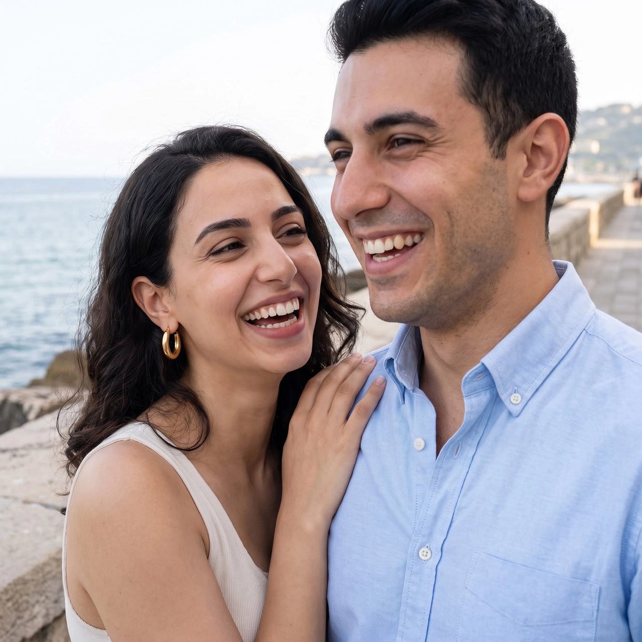 Chunky gold hoops — worn by a couple, gold | SKU: lesbrillantes