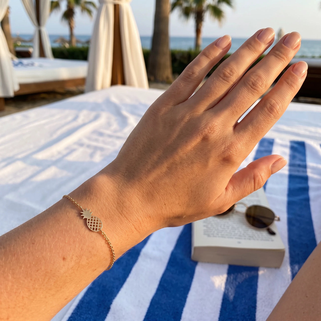 Pineapple bracelet — worn, real size, gold | SKU: 9178613-gold