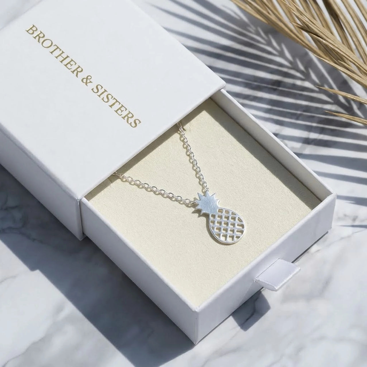 Pineapple necklace — in the gift box, silver | SKU: 8050907-white-gold